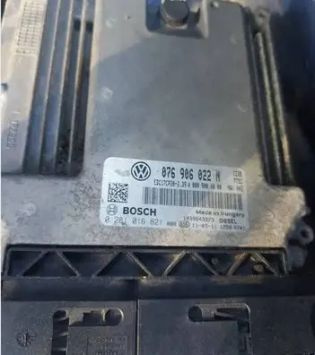 Volkswagen Crafter Engine control unit/module 076906022N 0281016821