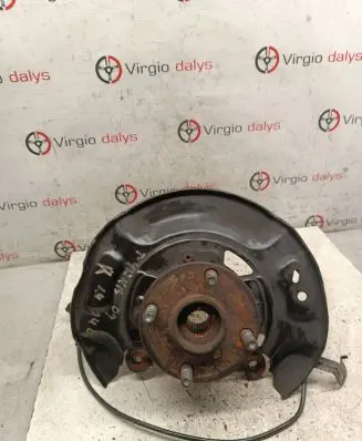 Toyota Yaris Front wheel hub 43212 0DH308