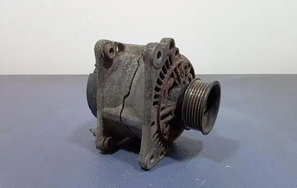 Volkswagen Transporter - Caravelle T4 Generator/alternator 028903027N