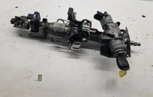 Toyota Avensis T250 Steering wheel axle 8924502020 nr2707