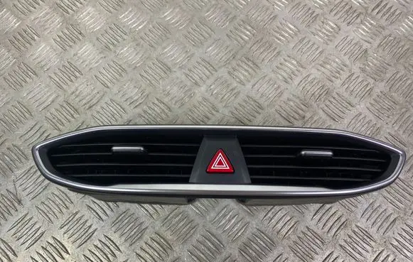 Hyundai Santa Fe Dash center air vent grill