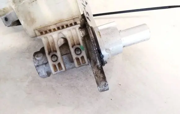 Opel Corsa D Clutch master cylinder 