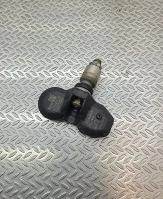 BMW X5 E70 Tire pressure sensor 6790054