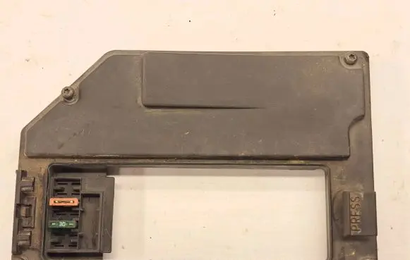 Volvo S70 V70 V70 XC Fuse box set 3515122