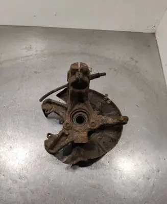 Skoda Octavia Mk2 (1Z) Front wheel hub spindle knuckle