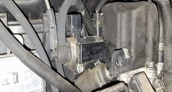 Mercedes-Benz A W169 Turbo solenoid valve A0051535528 70078200