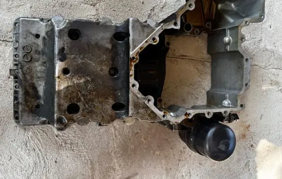 BMW 6 F12 F13 Oil filter mounting bracket 312765