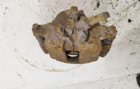 Fiat Bravo Front brake caliper