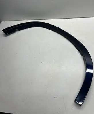 BMW X5 F15 Front arch trim 7325049 105034 51177325049