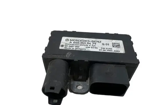 Mercedes-Benz A W169 Glow plug pre-heat relay A6401530479 899087000