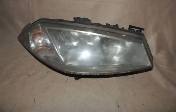 Renault Megane II Headlight/headlamp 0200