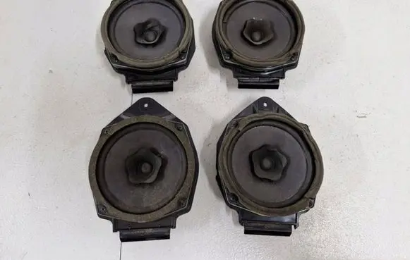 Chevrolet HHR Subwoofer speaker 82160710822699255