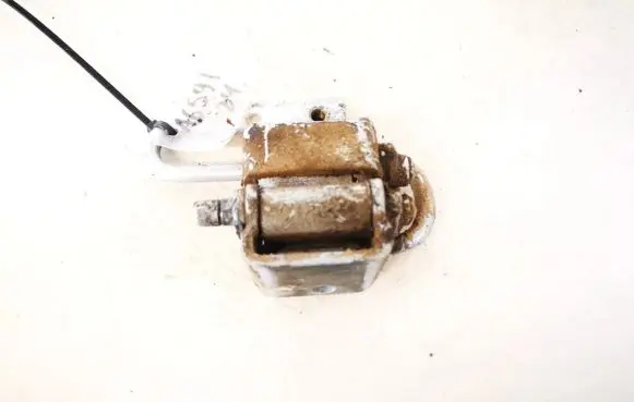 Audi A6 S6 C5 4B Rear door lower hinge 4b0833412b