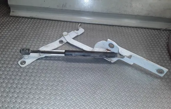 Hyundai Sonata Tailgate/trunk/boot hinge 