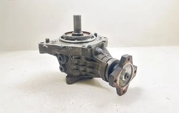 Nissan X-Trail T31 Gearbox transfer box case 067022 HX06270