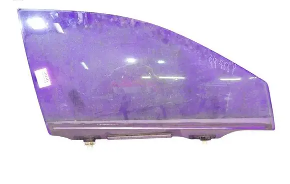 Toyota Corolla E120 E130 Front door window glass four-door
