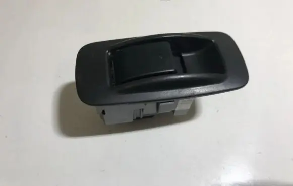 Toyota Corolla Verso AR10 Electric window control switch 848010f030b0 84801-0f030-b0