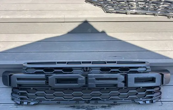 Ford Ranger IV Front grill N1WB17G799B