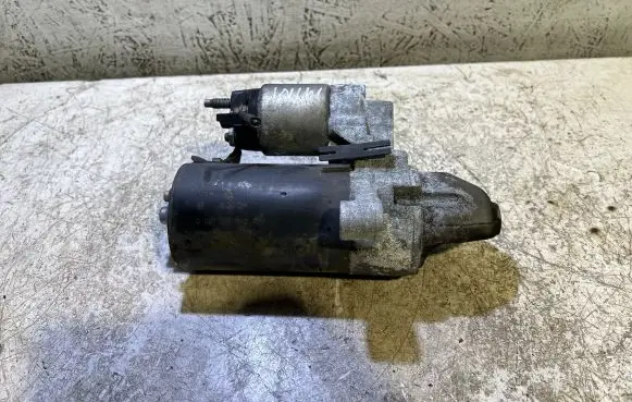 Mini Cooper Countryman R60 Starter motor 0001138040