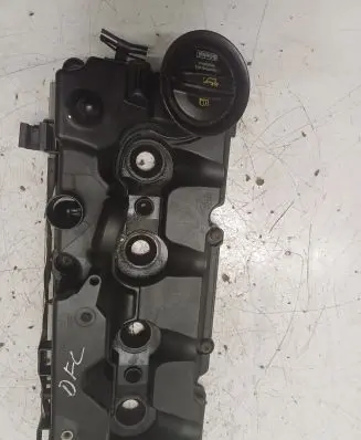 Volkswagen PASSAT B8 Rocker cam cover 03L103469S