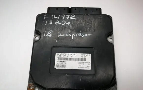Mercedes-Benz C W203 Engine control unit/module A2711539079