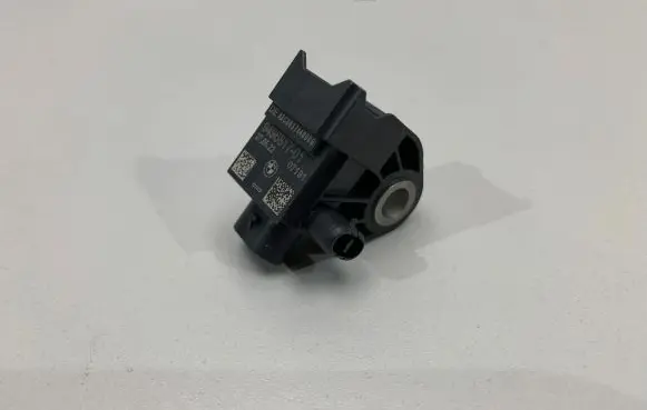 BMW 7 G70 Airbag deployment crash/impact sensor 9496817