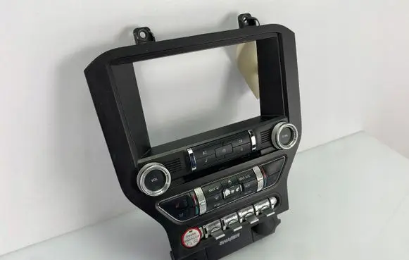Ford Mustang VI Panel trim FR3T-18E245-GC