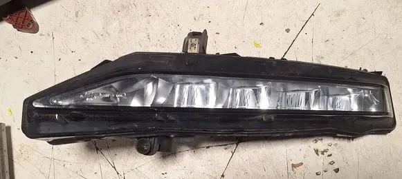 Skoda Superb B8 (3V) Front fog light 3V0941699B 90150336 18001