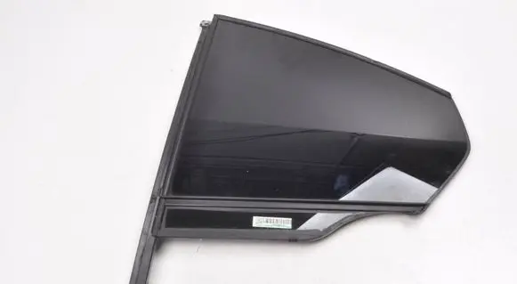 BMW 3 G20 G21 Rear door window glass 223302