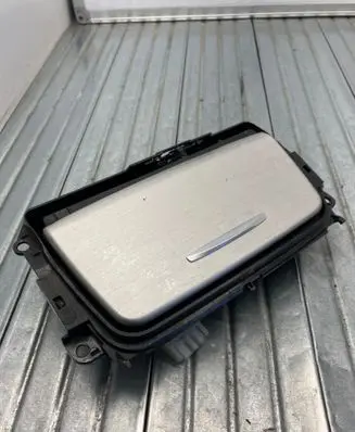 BMW 3 E90 E91 Ashtray (front) 7078571 0301 7129555