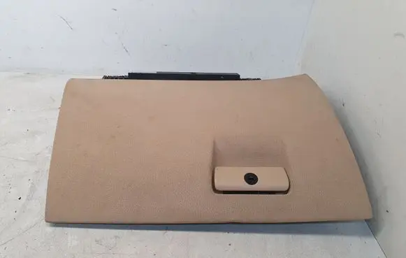 BMW X3 E83 Glove box lid/cover 7056000 051710366 95101