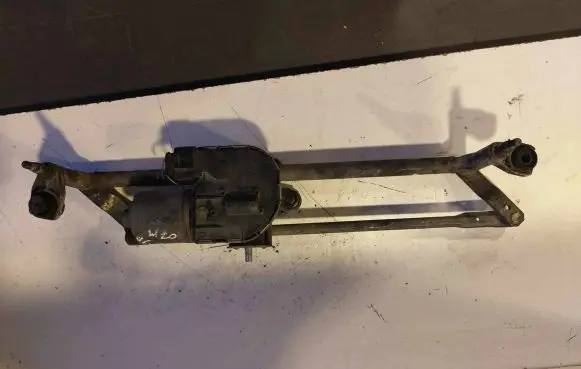Skoda Octavia Mk2 (1Z) Front wiper linkage and motor 1Z1955023C 3397020651