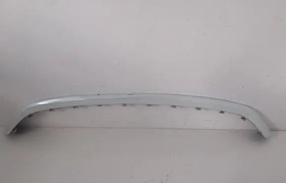 Front bumper splitter molding