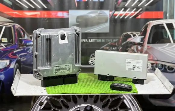 Engine ECU kit and lock set
