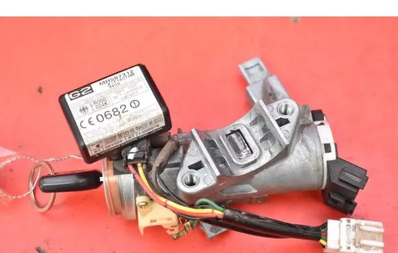 Mitsubishi Outlander Ignition lock MR587312