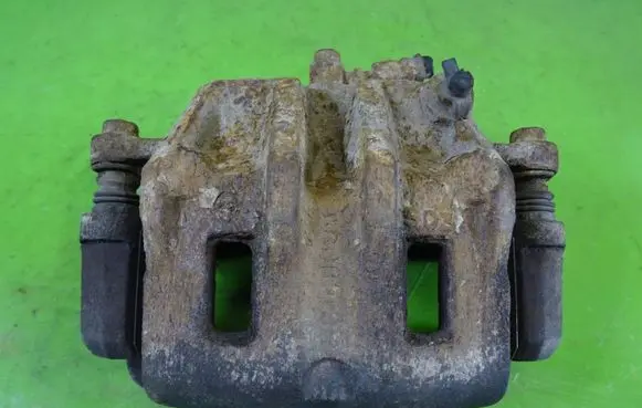 SsangYong Rexton Front brake caliper