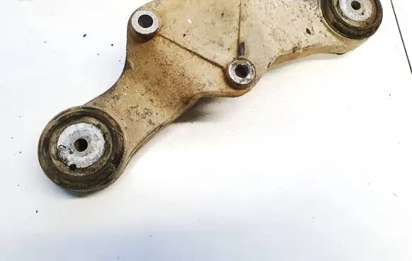 Audi A6 S6 C5 4B Engine mount bracket 4B3599285