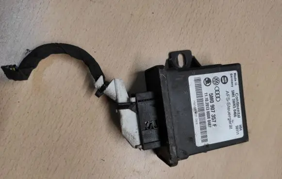Volkswagen PASSAT B7 Light module LCM 5M0907357F