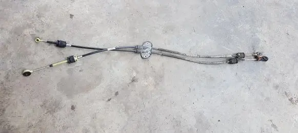 Ford Focus Gear shift cable linkage 