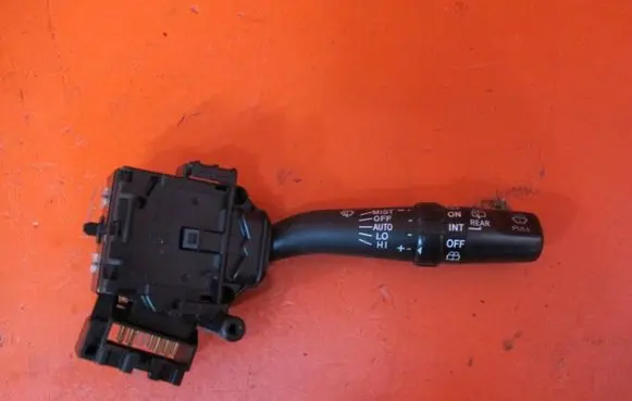 Toyota Avensis T250 Wiper switch 84652-05170