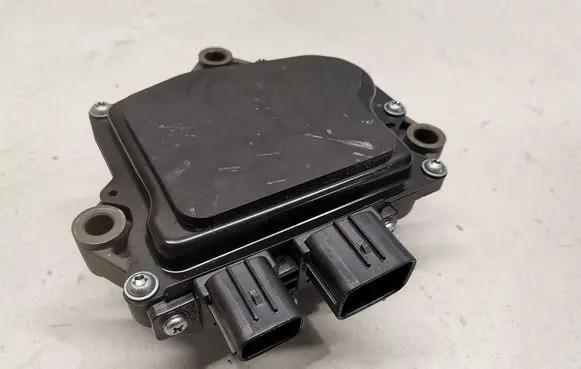 Lexus RX V Gearbox control unit/module 08181805708