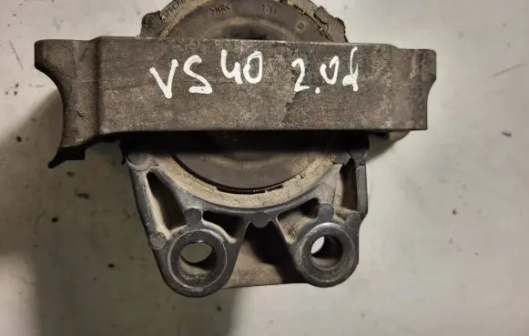 Volvo V50 Engine mount bracket 7M516F012YA 62352244