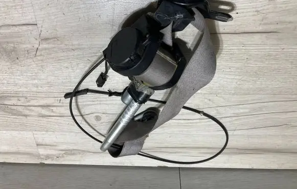 Mercedes-Benz SL R129 Front seatbelt