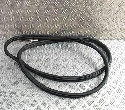 BMW iX1 Rubber seal front door (on door) 9451505