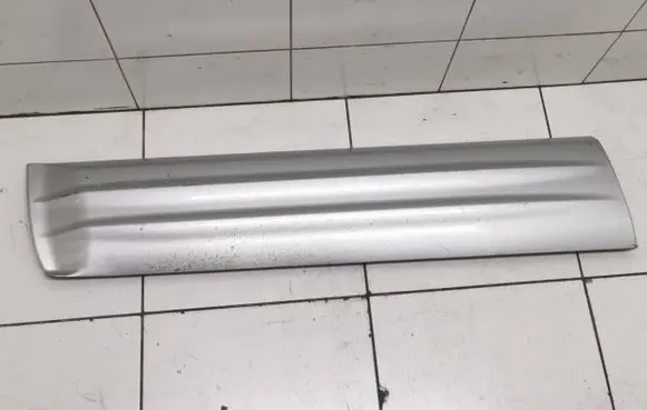 Mitsubishi Pajero Front door trim (molding) MR47857