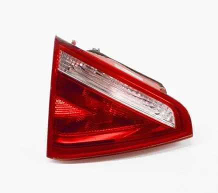 Tailgate rear/tail lights