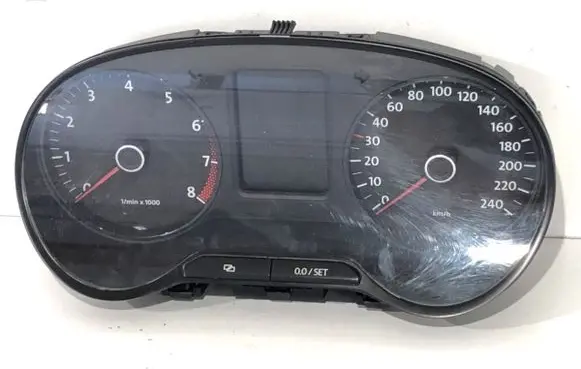 Speedometer (instrument cluster)