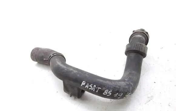 Volkswagen PASSAT B5.5 Engine coolant pipe/hose