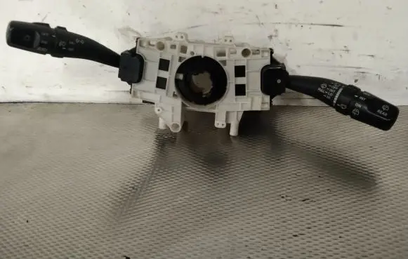 KIA Cerato Wiper turn signal indicator stalk/switch 040807 D050