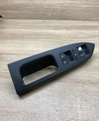 Volkswagen Touran I Electric window control switch 1T1867371H